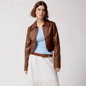 BDG Shannen V-
Neck Off the Shoulder Blue Top